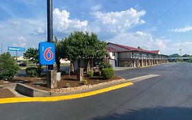 Motel 6 Manchester Tn